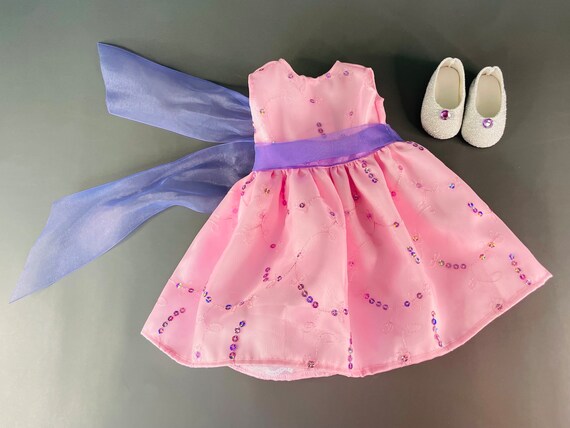 pink dress and purple shoes pink dress and cobalt shoes
