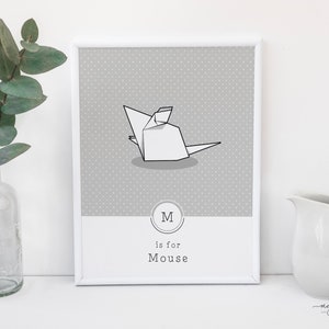 Ratón Origami vivero pared arte impresión / alfabeto animal geométrico pastel / decoración del dormitorio de los niños del bosque gris / regalo personalizado de la ducha del bebé