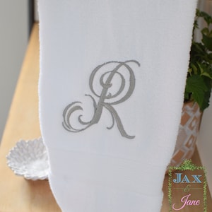R Scroll Embroidery Design, R Embroidery Design, R Font, Fancy R Font Design, Embroidery Font R, R Monogram Font, R Machine Monogram Font