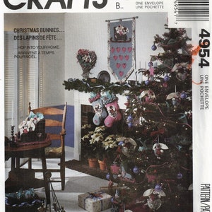 McCalls Crafts Sewing Pattern 4954, Vintage Christmas Ornaments Tree Skirt Stockings Sleigh, Factory Folded Uncut, Direction Insert Included