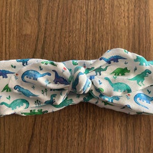 恐竜トップノットヘッドバンド / 結び目ヘッドバンド / ベビーターバン / ベビーギフト / 幼児用ヘッドバンド / 大人用ヘッドバンド