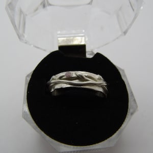 Silver ring with a pink Zirkonia Swarovski stone