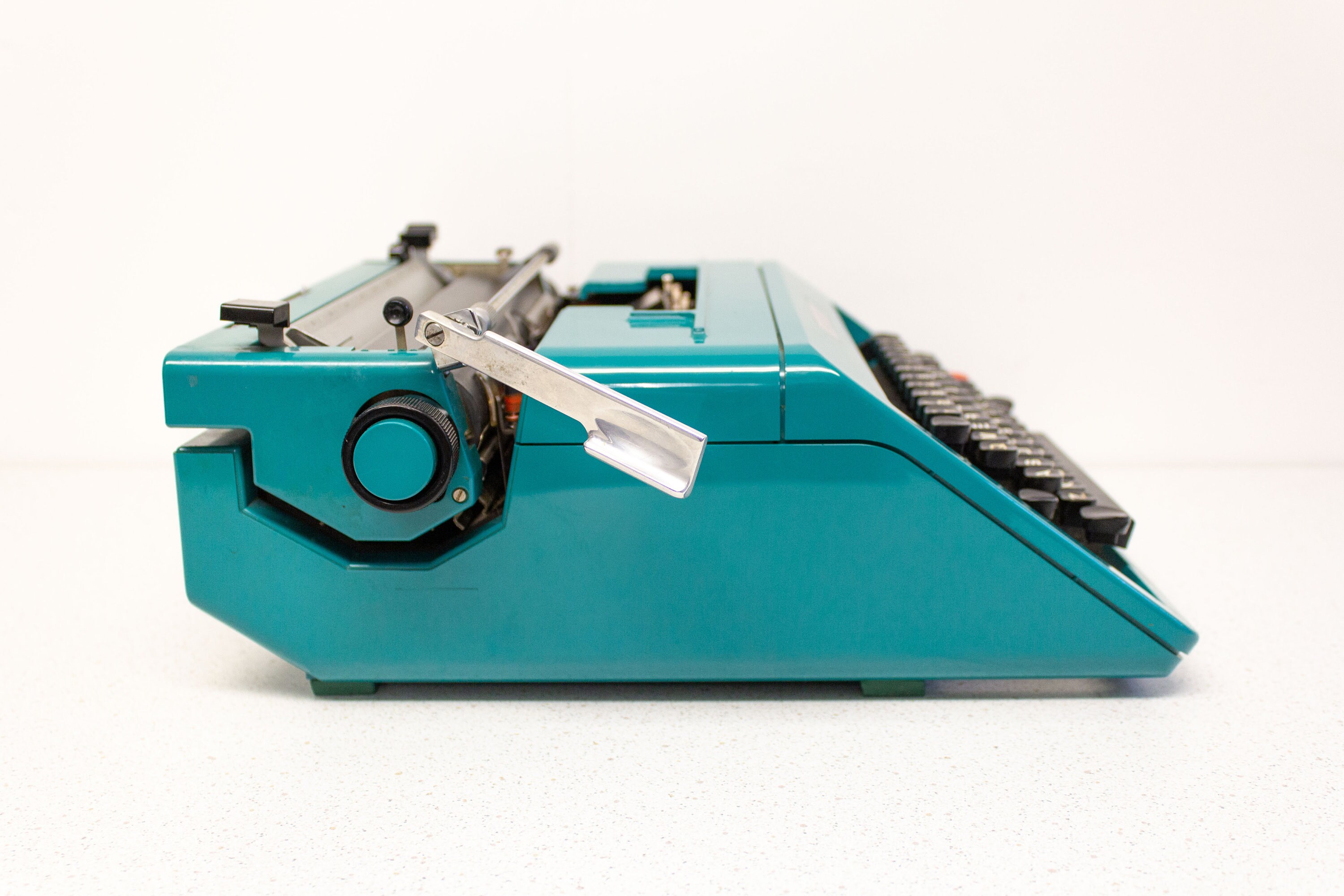 【送料無料】olivetti STUDIO45 タイプライター ケース付 OLIVETTI STUDIO 45 Typewriter Blue Green Case Vintage