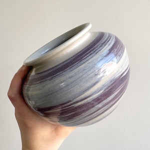 Lila und blaue Vintage Studio Keramik Vase