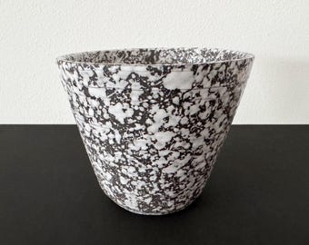 Small Mid Century fat lava planter