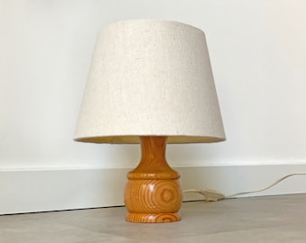 Small vintage pine wooden table lamp