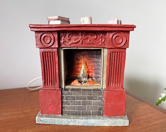 Vintage fireplace figurine with a lamp - Christmas decor
