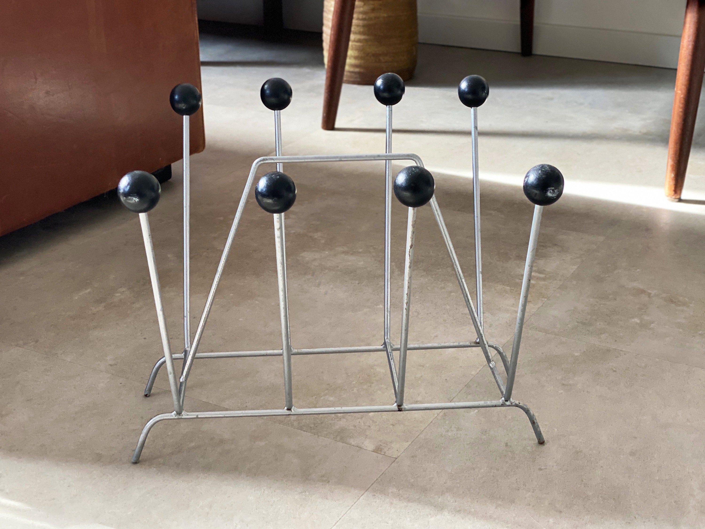 Funky Vintage Wire Metal Magazine Rack, Sputnik Magazine Stand - Etsy