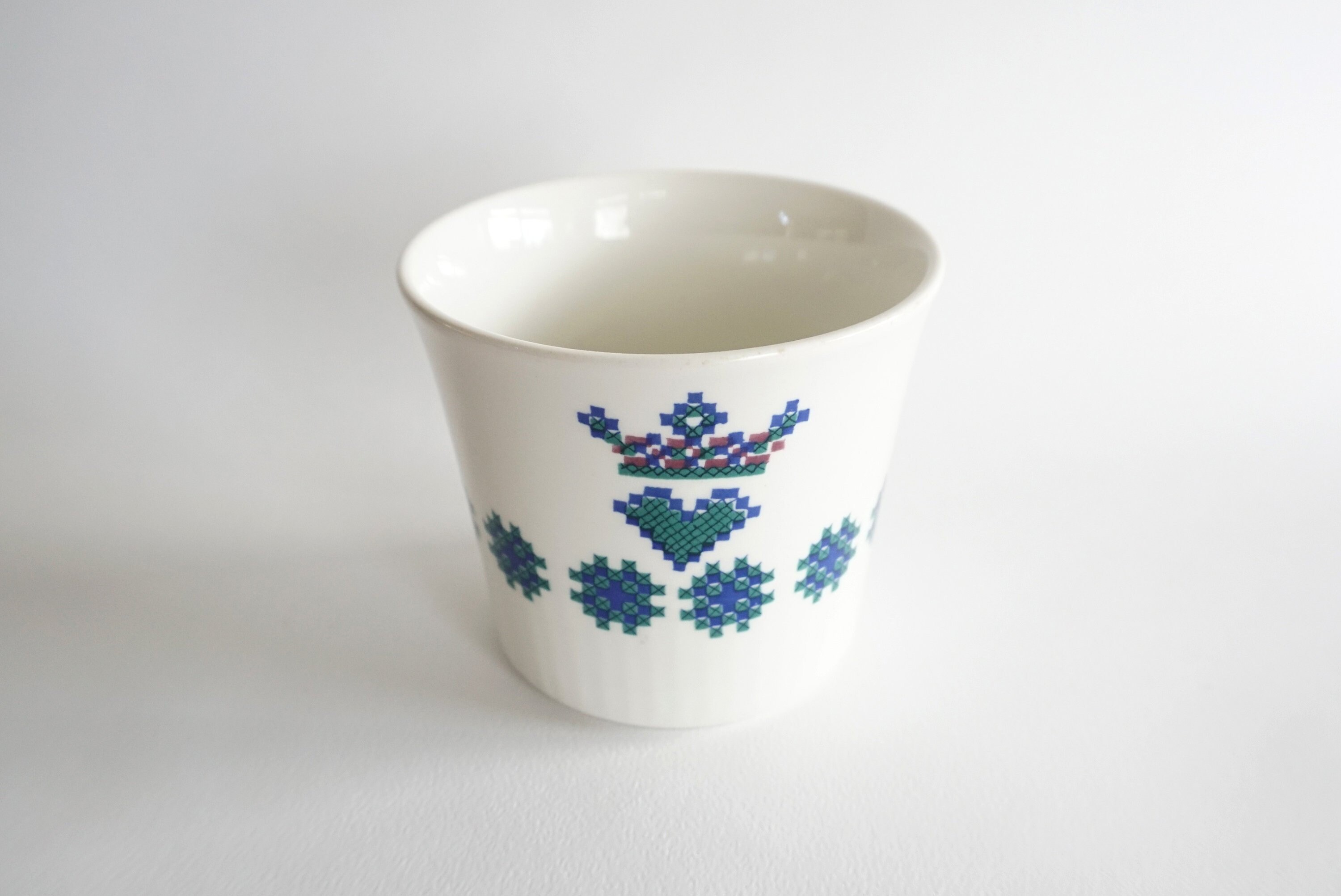 Petite tasse vintage Figgjo Flint Menu conçue par Hermann Bongard