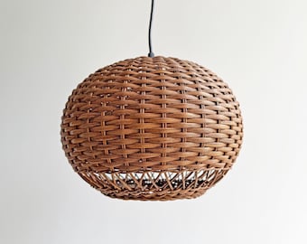Vintage rattan boho hanging lamp