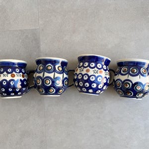 Set of 4 vintage Polish Boleslawiec Bunzlau ceramic mugs