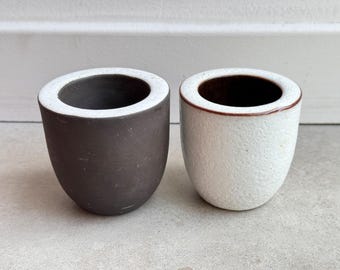 Set of 2 Vintage Jaap Ravelli mini vases / cigarette pots