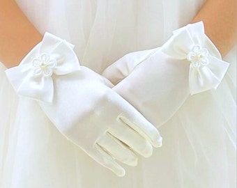 White LIOOBO Flower Girl Gloves Short Satin Bow Wedding Kindergarten Birthday Party Pupils Show Dress Gloves for Age 8-12 White LIOOBO Flower Girl Gloves Short Satin Bow Wedding Kindergarten Birthday Party Pupils Show Dress Gloves for Age 8-12