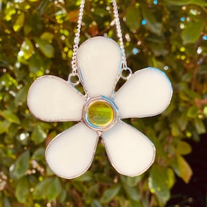 Stained Glass Daisy