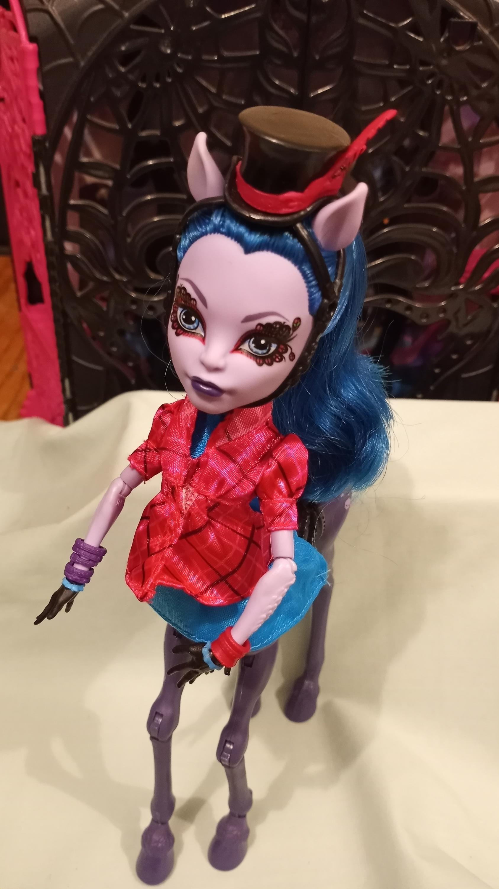 Monster high dolls g1 cheap - Etsy 日本, image size:1687x3000