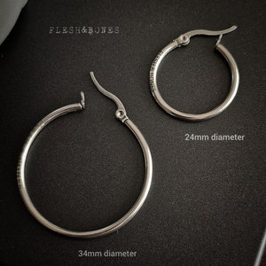 PRIME duo pack, 2 mono earrings 24mm 34mm, créole en acier inoxydable, unisexe, étanche, zéro allergie image 3