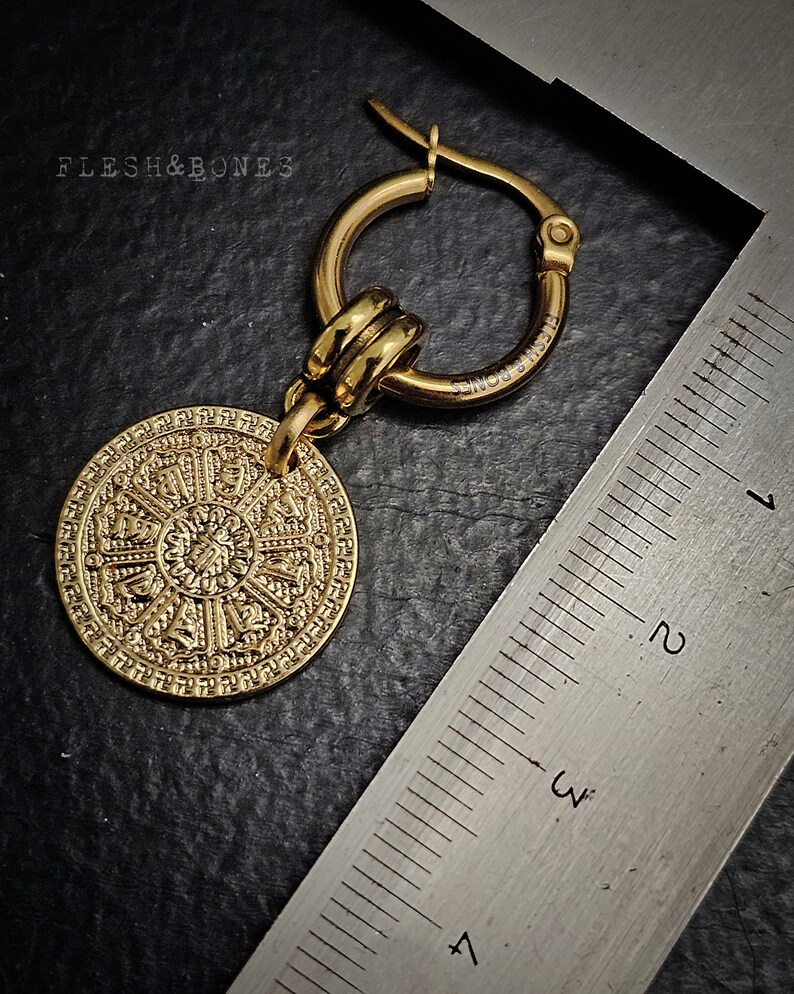 CHARON'S COIN Medallón chapado en oro de 14k, monopendiente unisex, imagen 2