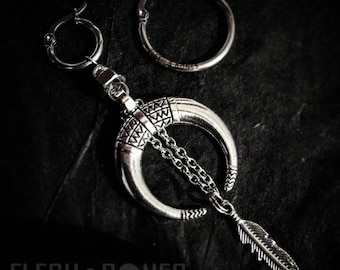 BOUCLE D'OREILLE mono unisexe MOONCHILD, croissant et plume