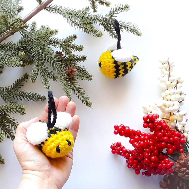 Ornement de Noël abeille, petit cadeau fait main, décorations des fêtes, bas de Noël image 1