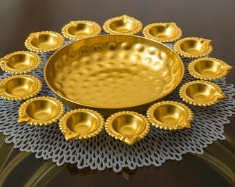 Handcrafted Decorative Urli Bowl – Gold Elegance for Every Occasion