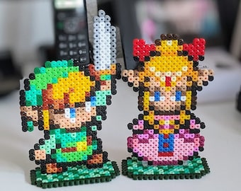 Link & Zelda made of iron beads, Four Swords, Perler, SNES, Super Nintendo, Hama, Artkal, Geek, Nerd, 3D, Beads, Retro, Diorama