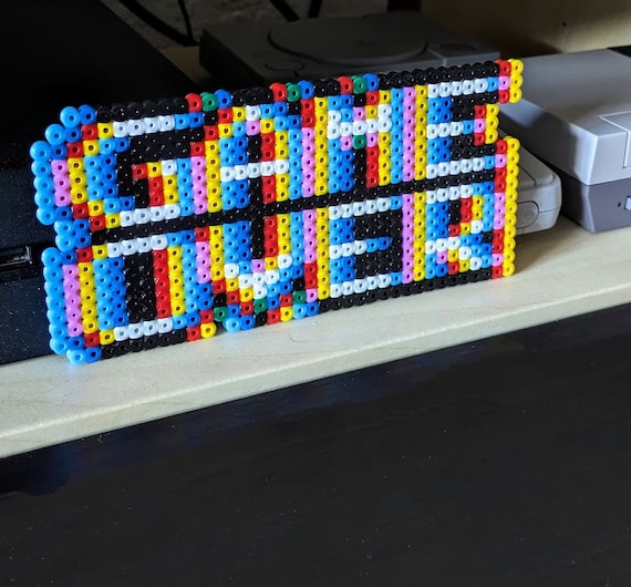 アイロンビーズで作った「GAME OVER」、パーラー、任天堂