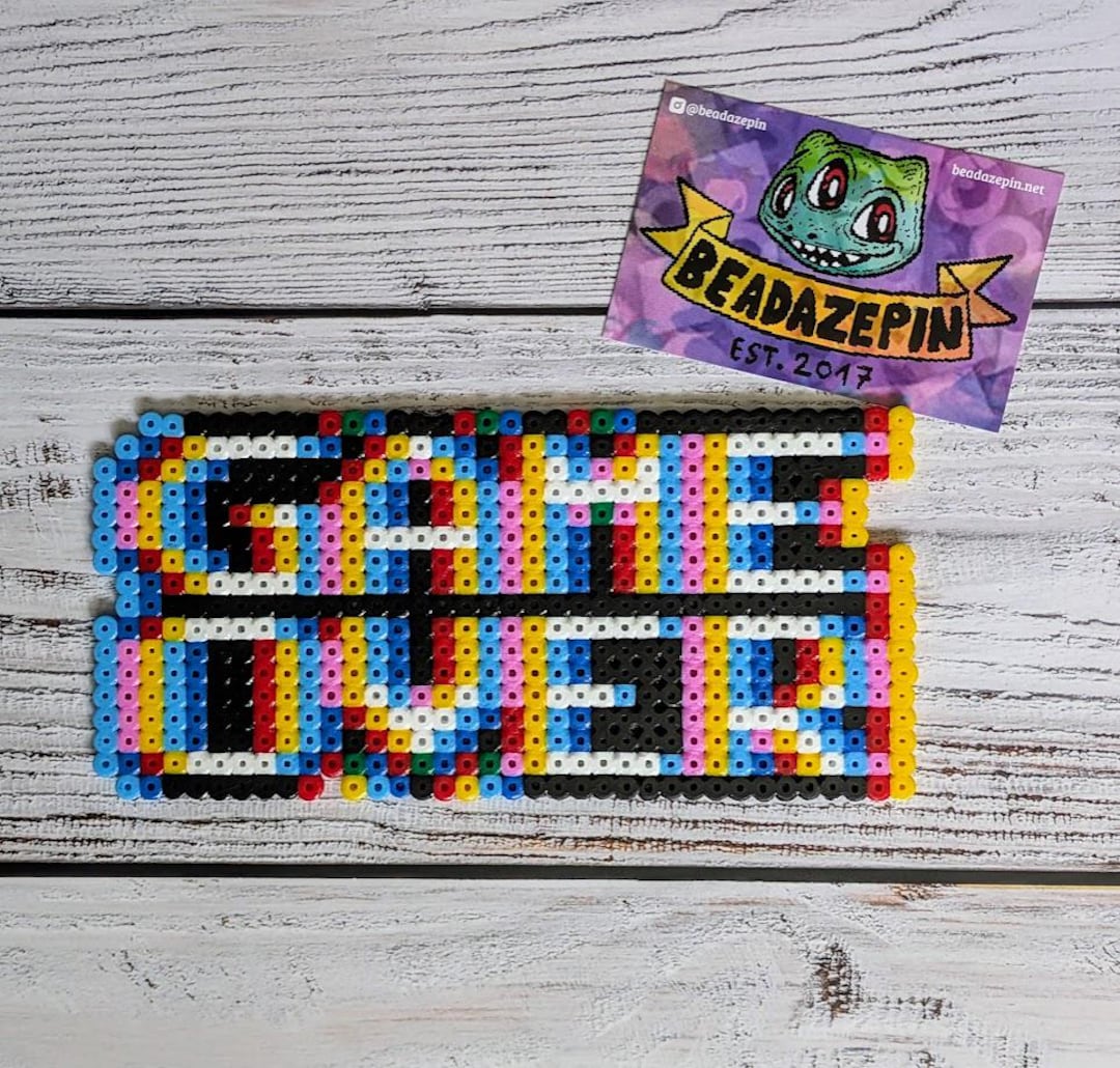 アイロンビーズで作った「GAME OVER」、パーラー、任天堂、ビデオ