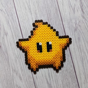 Luma Star aus Bügelperlen, Perler, Nintendo, Wii U, Super Mario Galaxy mit Magneten, Kühlschrankmagneten, Schlüsselanhänger