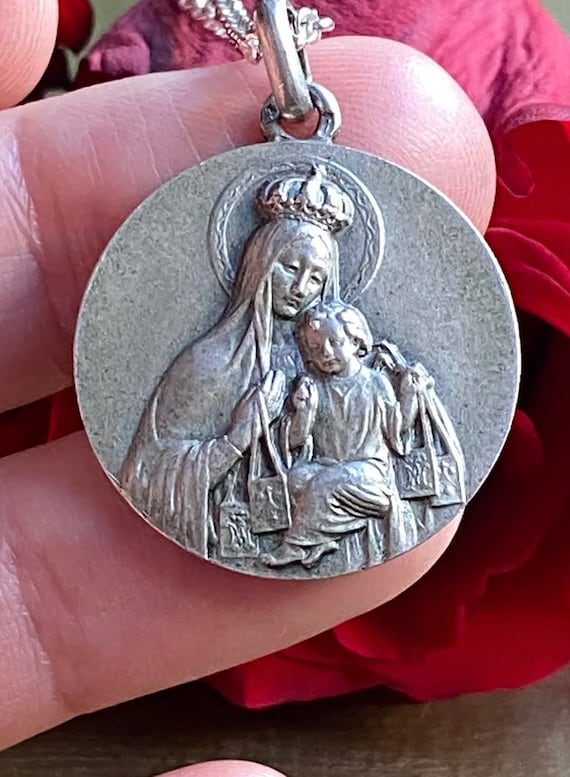 Vintage Spanish Our Lady of Mount Carmel Medal - Gem