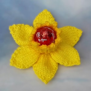 PDF KNITTING PATTERN Daffodil Creme Egg Cover, Easter Knitting Patterns, Mother&#39;s Day Flower Chocolate Favours, Knitted Ferrero Rocher Cover