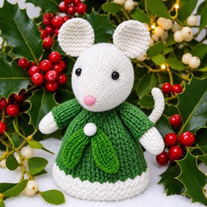 PDF KNITTING PATTERN Mistletoe Mouse Chocolate Orange Cover, Christmas Knitting Patterns Toys, Knitted Sugar Mice Cosy