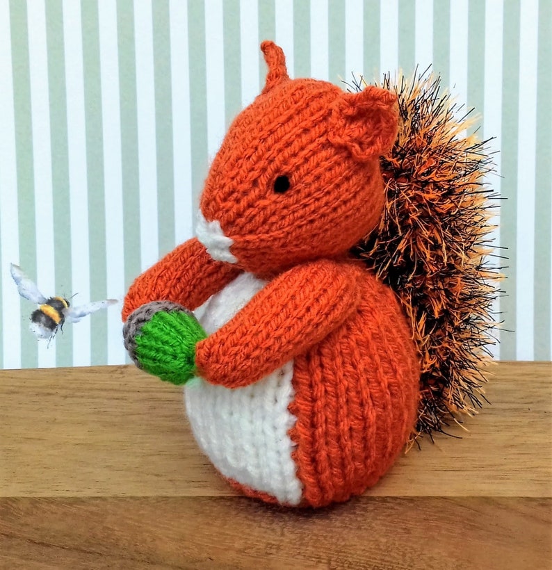 Red Squirrel Chocolate Orange Cover Knitting Pattern, Easter Bunny Knitting Pattern, Easter Knitting Patterns Toys, Knitted Acorn, Christmas image 5