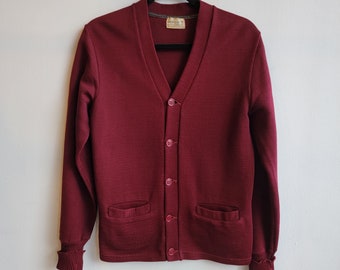 1940s J.C. Penney Co. Sportclad Wool Cardigan | Burgundy | Small | Felt Patch on Sleeve