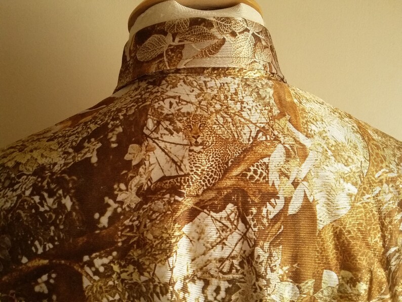 Animal Print Toronto./' Made In Canada Size 11-12 Vintage 70s Women/'s Woodland Themed Polyester Blouse /'Bernard Cowan Autumn Tones.