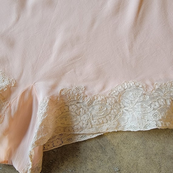 Vintage 1930s Tap Pants | Pink with Cream Lace | … - image 3