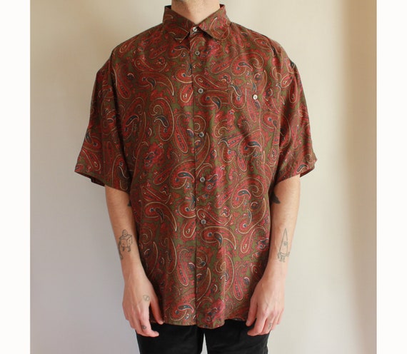 Vintage 1990s Paisley Silk Short Sleeve Men's Butt