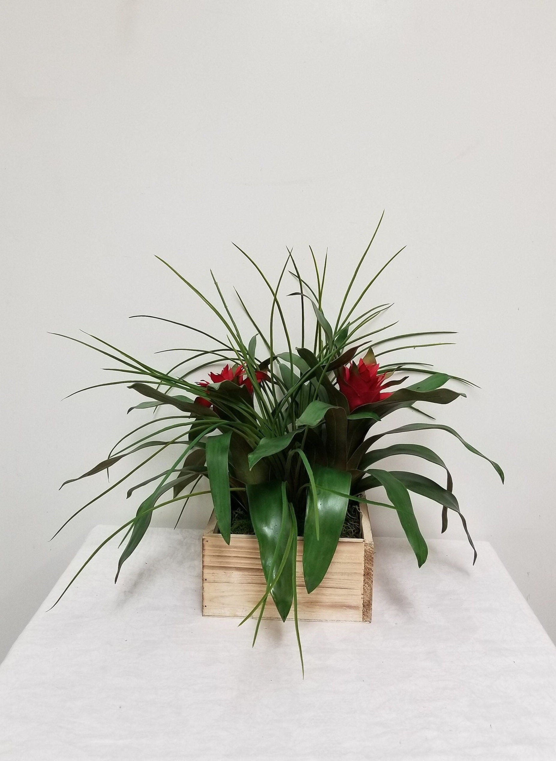 Fake Artificial Flower Bromeliads Grass Air Plants Branch Succulents Home  Decor