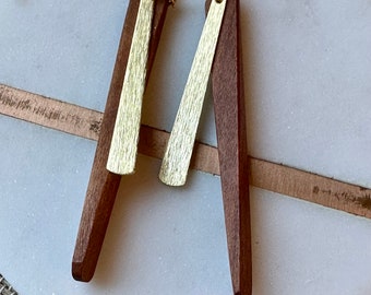 Wood and gold straight dangle earrings