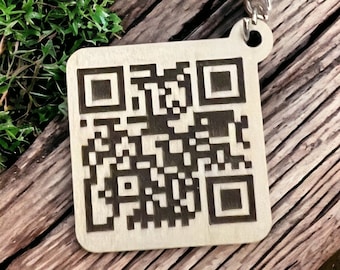 Realtor Real Estate Agent - Social Media/Website QR code Keychain