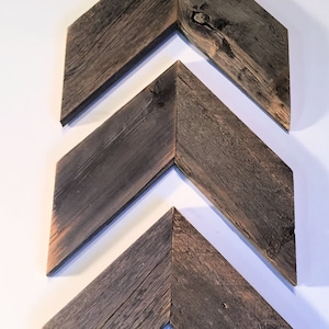 Chevron Arrows - Set of 3  - Rustic Reclaimed Weathered Wood, Farmhouse Style, Rustic Arrows, Shabby Chic Arrows, Primitive, Shabby Chic