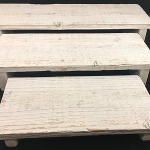 Elevadores anidados en madera envejecida blanca lavada, cedro crudo o quemado - Elevadores de joyería - Mesa de exhibición - Mesas - Elevadores de madera