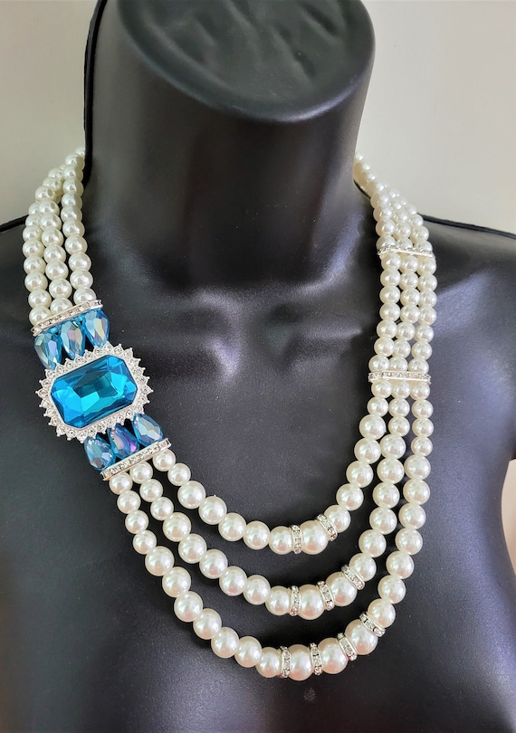 3 Strand Pearl and Aquamarine Diamond Crystal Side