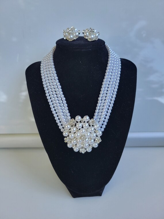 Audrey Hepburn Pearl Choker 5 Strand 