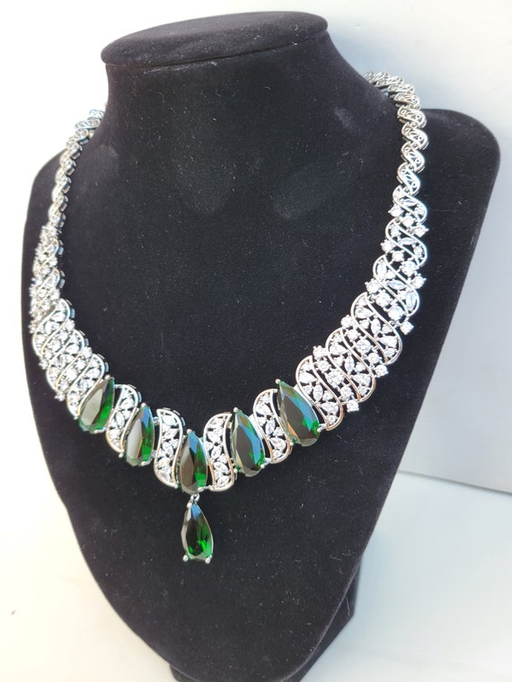 Crystal Emerald Green Necklace Teardrop rain drop… - image 7