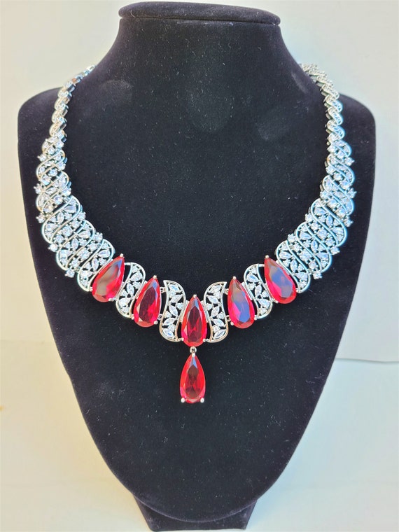 Crystal Ruby Red Necklace Teardrop rain drop Dang… - image 4