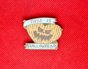 Kawaii! Deur naar Halloweentown emaille speld