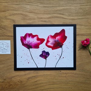 Minimalistisches Enkaustik Kunstwerk // 3 Mohnblumen in leuchtendem Rot Lila // Grußkarte // DIN 6 // handgemalt // als Original verschickt