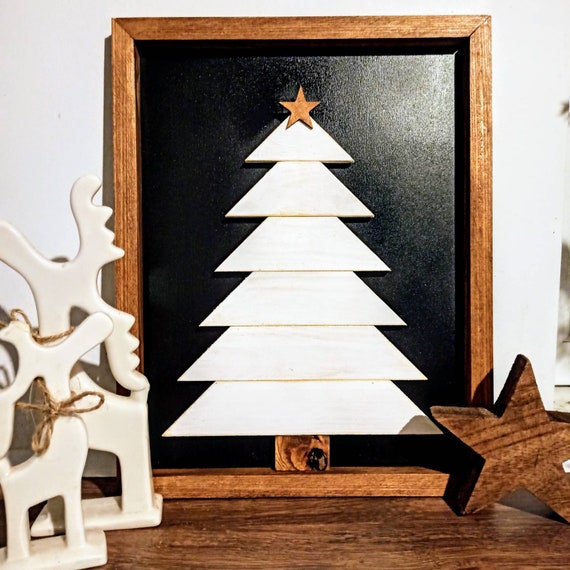 Árbol De Navidad De Pared Con Luces LED - Decoración De Madera, Ahorra Espacio, Fácil De Colgar, Incluye Estrella