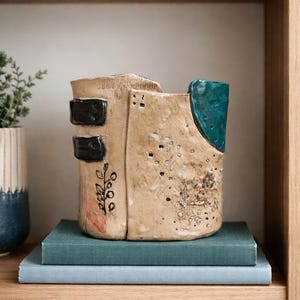 Plattenkeramikvase, strukturiertes Steingutgefäß, Wabi-Sabi Art Pottery