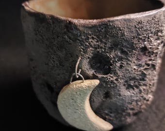 Dark Moon Ceramic Mug: Handmade Stoneware Pottery with Hanging Moon